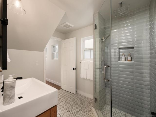 822 Seagirt Ct, San Diego, CA 92109