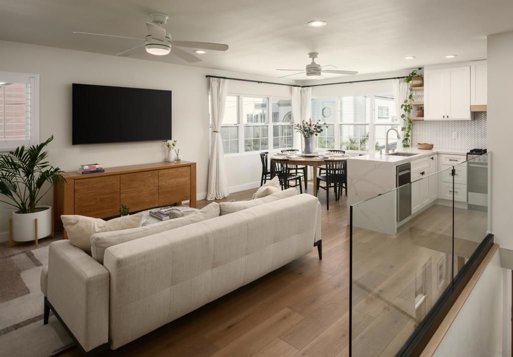 822 Seagirt Ct, San Diego, CA 92109