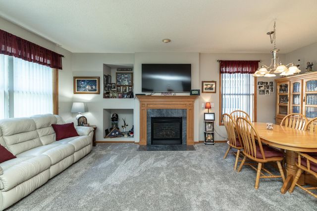 15053 Dutchman Way, Apple Valley, MN 55124