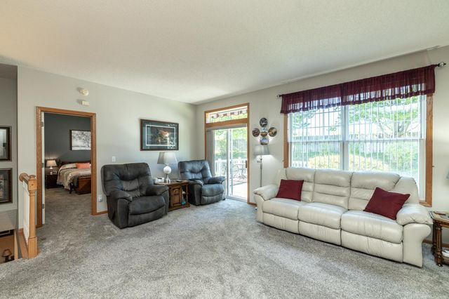 15053 Dutchman Way, Apple Valley, MN 55124