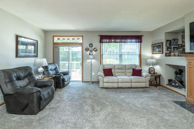 15053 Dutchman Way, Apple Valley, MN 55124
