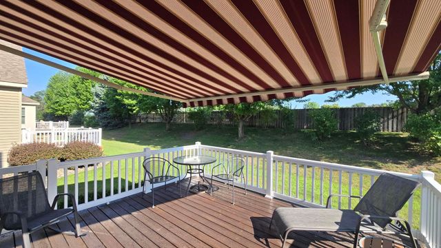 15053 Dutchman Way, Apple Valley, MN 55124