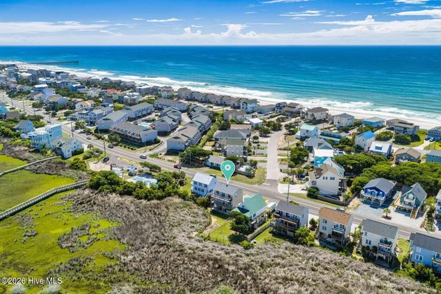 1001 S Topsail Drive, Surf City, NC 28445