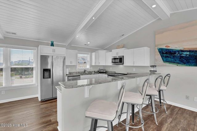1001 S Topsail Drive, Surf City, NC 28445