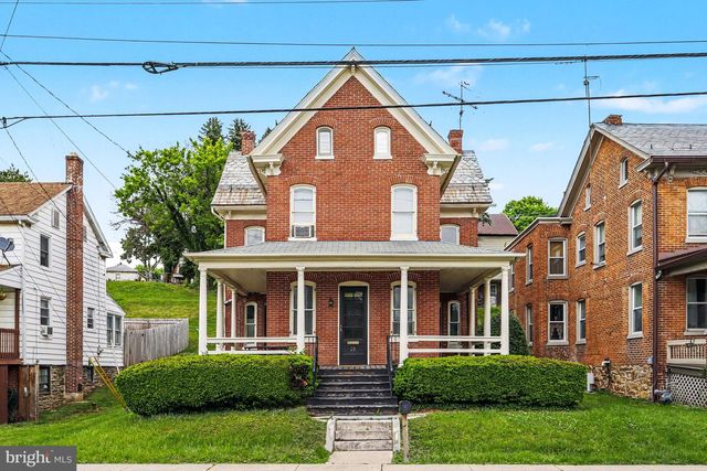 23 W GEORGE ST, Yoe, PA 17313