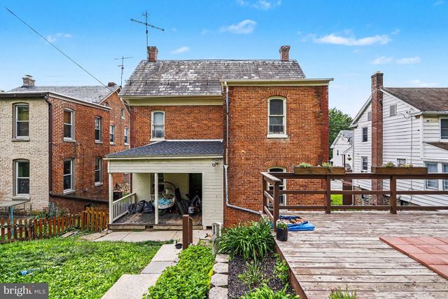 23 W GEORGE ST, Yoe, PA 17313