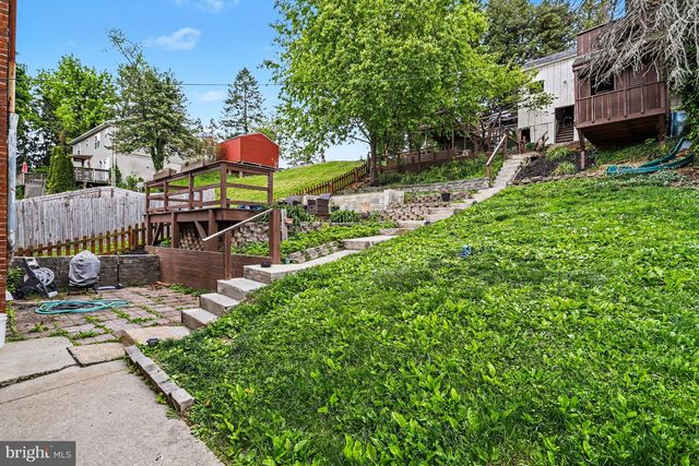 23 W GEORGE ST, Yoe, PA 17313