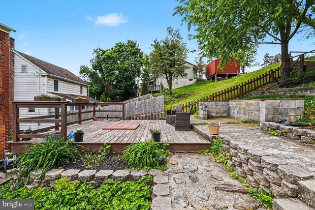 23 W GEORGE ST, Yoe, PA 17313