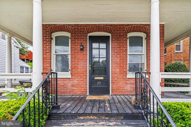 23 W GEORGE ST, Yoe, PA 17313