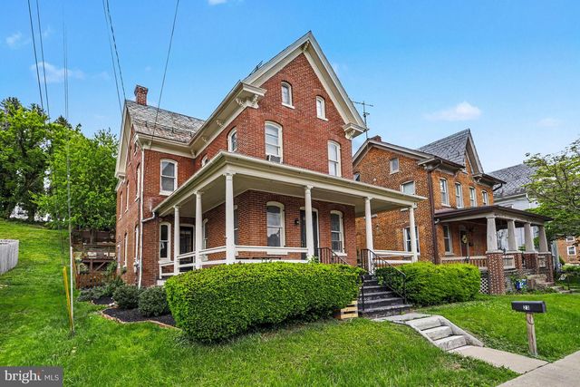 23 W GEORGE ST, Yoe, PA 17313