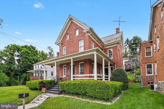 23 W GEORGE ST, Yoe, PA 17313