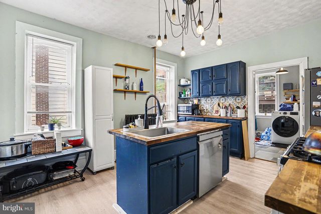 23 W GEORGE ST, Yoe, PA 17313