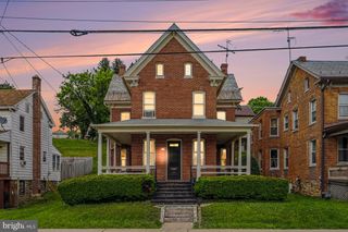 23 W GEORGE ST, Yoe, PA 17313