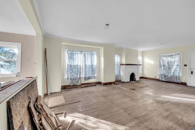 852 N Woodrow Ave, Wichita, KS 67203