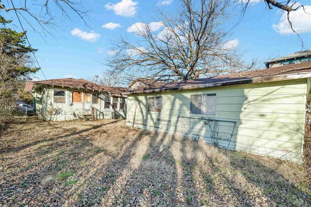 852 N Woodrow Ave, Wichita, KS 67203