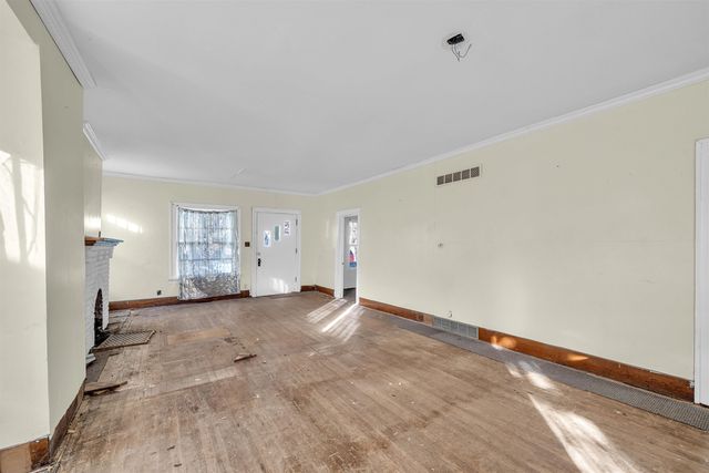 852 N Woodrow Ave, Wichita, KS 67203