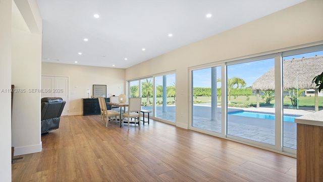 25025 SW 202nd Ave, Homestead, FL 33031