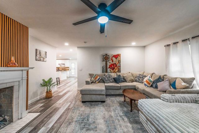5165 WOODLAND Drive, Forest Park, GA 30297