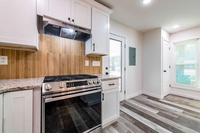 5165 WOODLAND Drive, Forest Park, GA 30297