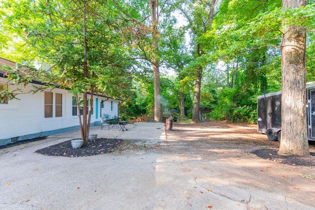 5165 WOODLAND Drive, Forest Park, GA 30297
