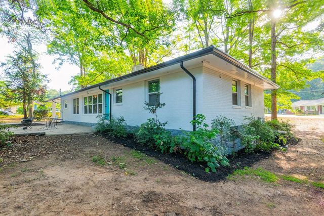 5165 WOODLAND Drive, Forest Park, GA 30297