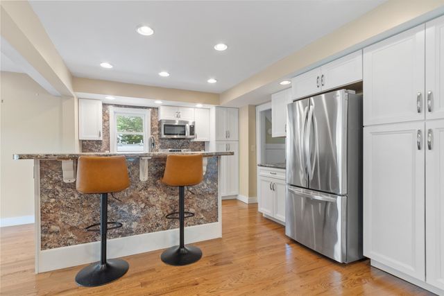 71 Linden Street, Exeter, NH 03833