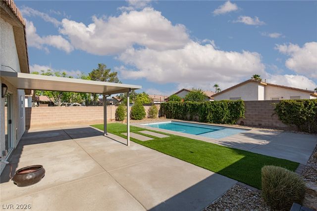 4912 Peaceful Pond Avenue, Las Vegas, NV 89131