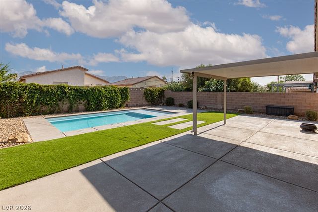 4912 Peaceful Pond Avenue, Las Vegas, NV 89131