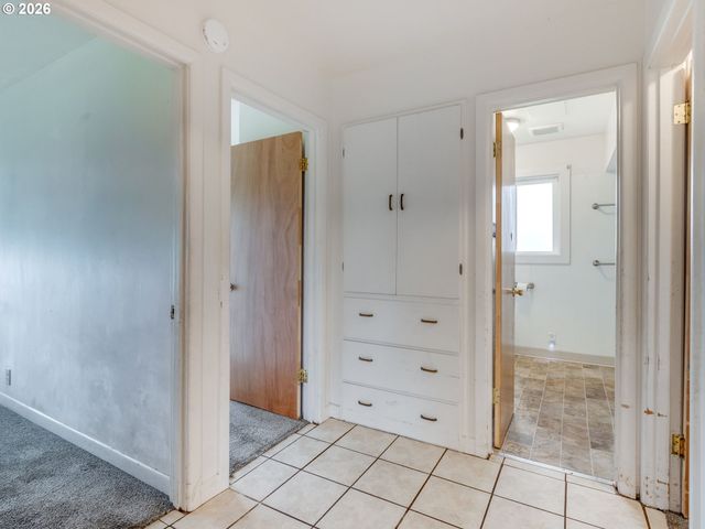412 Se GRANT St, Sheridan, OR 97378