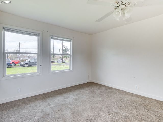 412 Se GRANT St, Sheridan, OR 97378