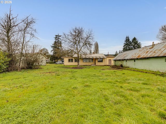 412 Se GRANT St, Sheridan, OR 97378