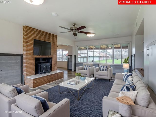 412 Se GRANT St, Sheridan, OR 97378