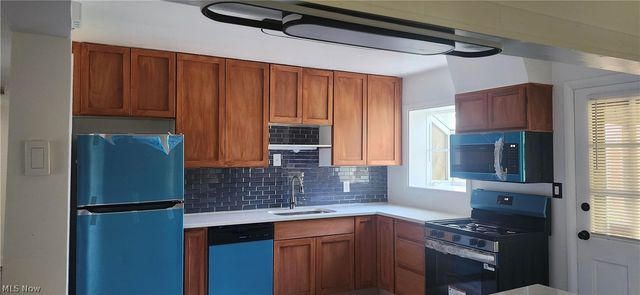 670 Walnut Drive, Euclid, OH 44132