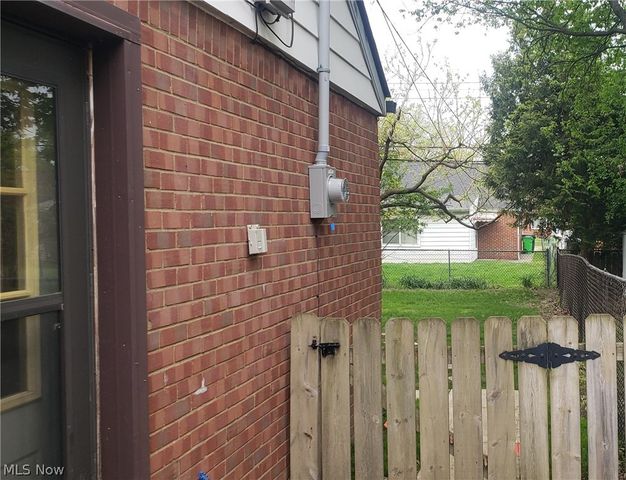 670 Walnut Drive, Euclid, OH 44132