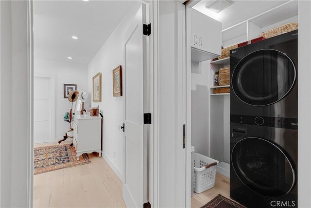2312 6th 1, Santa Monica, CA 90405