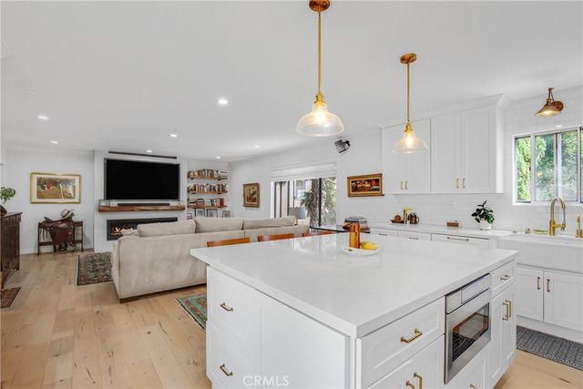2312 6th 1, Santa Monica, CA 90405