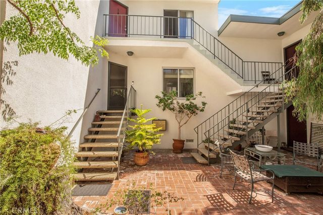 2312 6th 1, Santa Monica, CA 90405
