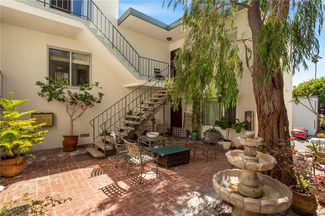 2312 6th 1, Santa Monica, CA 90405