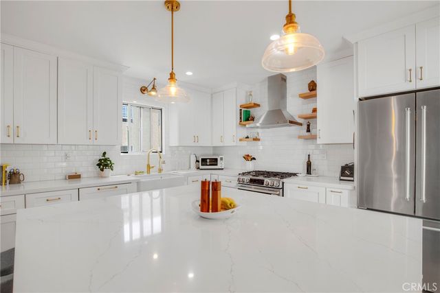 2312 6th 1, Santa Monica, CA 90405