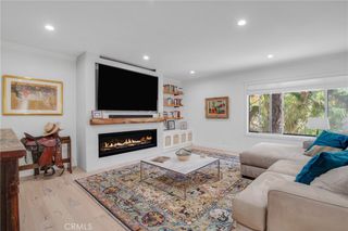 2312 6th 1, Santa Monica, CA 90405