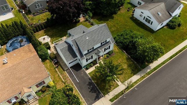 52 Knollwood Terrace, Clifton, NJ 07012