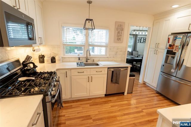 52 Knollwood Terrace, Clifton, NJ 07012