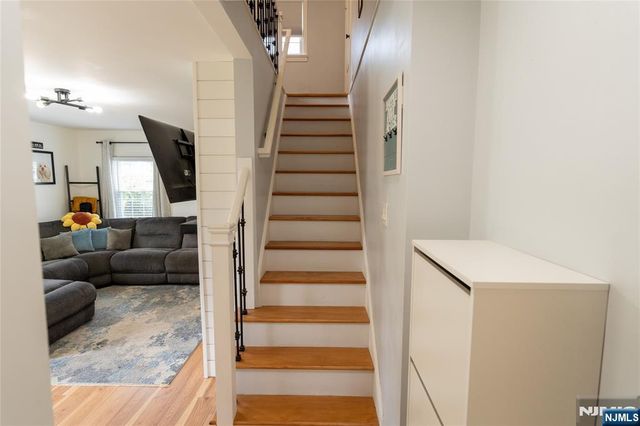 52 Knollwood Terrace, Clifton, NJ 07012