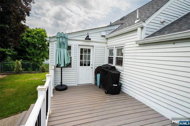 52 Knollwood Terrace, Clifton, NJ 07012