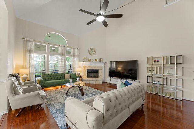 23307 Parkway Lakes Lane, Richmond, TX 77407