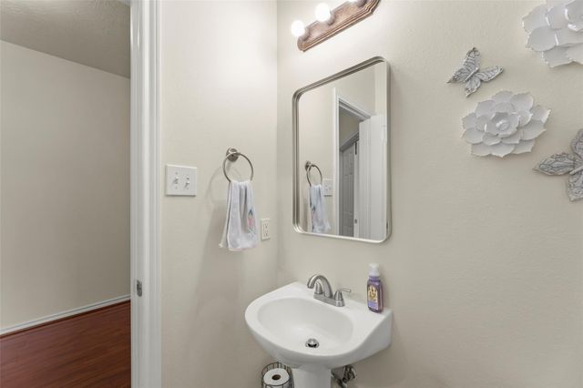 23307 Parkway Lakes Lane, Richmond, TX 77407