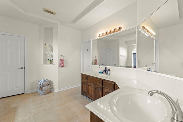 23307 Parkway Lakes Lane, Richmond, TX 77407