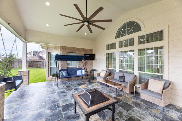 23307 Parkway Lakes Lane, Richmond, TX 77407