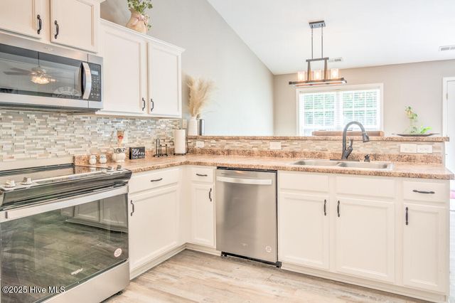 3605 Christian Court, New Bern, NC 28560
