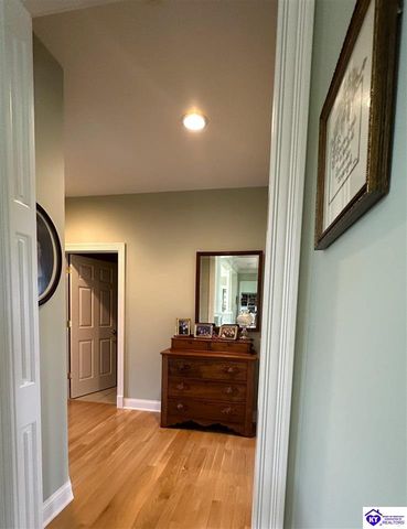 230 Roundtop Road, Elizabethtown, KY 42701